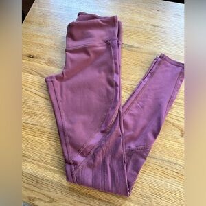 Alo Yoga Vitality sheer leggings, size XS. Color- Grenache Mauve.
